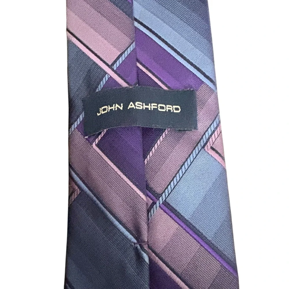 John Ashford Men's Neck Tie‎ Geometric Purple Blue Pattern 100% Polyester